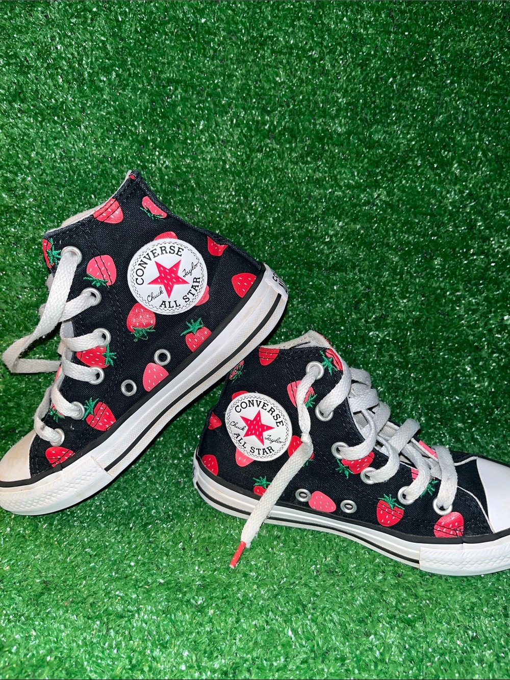 Converse All Star Shoes For Kids Hi Top Strawberries 🍓